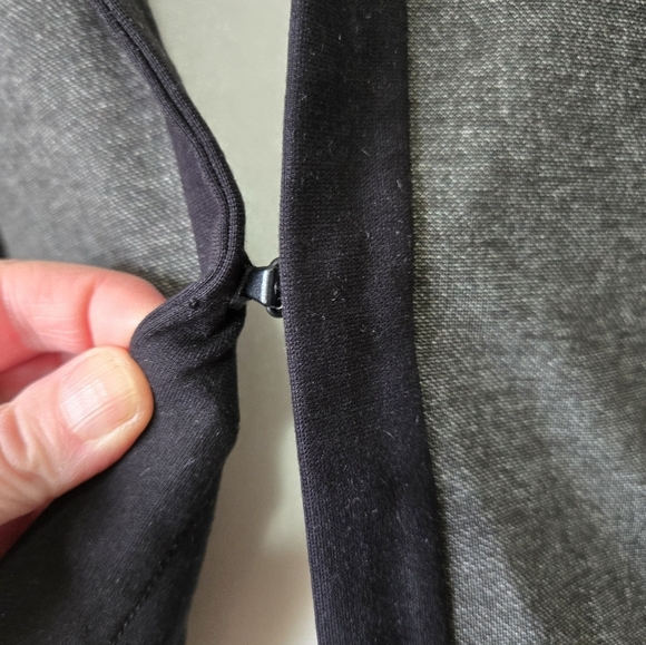 CARTONNIER ANTHROPOLGIE Olive Green Blazer With Black lapel And Ruffle. Size 2 - Picture 6 of 13